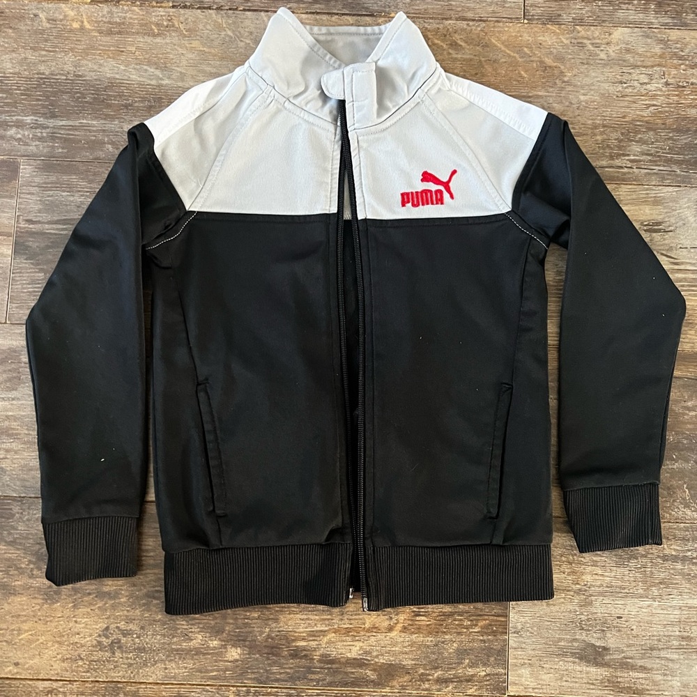 Boys Puma Full Zip Jacket Size 5